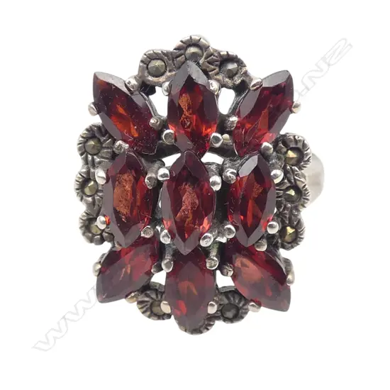 S/SILVER & MULTI  GARNET STONE DRESS RING SIZE R