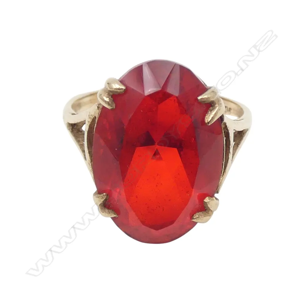 9CT RED STONE RING 3.6 gms SIZE N Image 1++