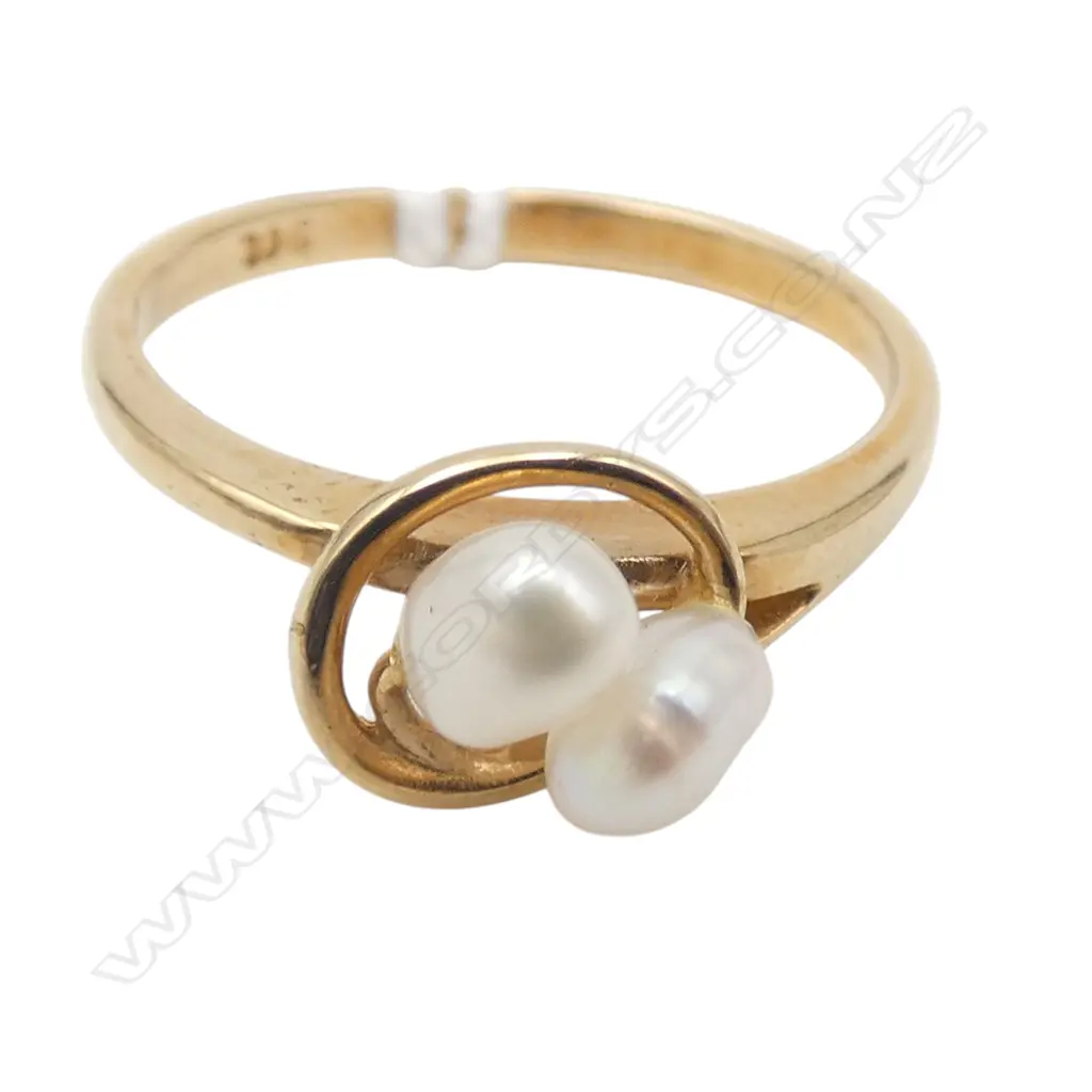 9CT GOLD & 2 PEARL RING 2gms SIZE N Image 1++