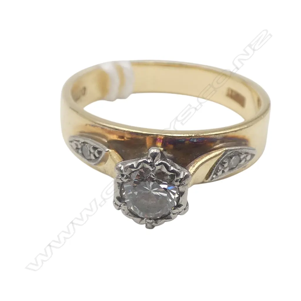 18ct DIAMOND SOLITAIRE RING, 4.6gms SIZE M Image 1++