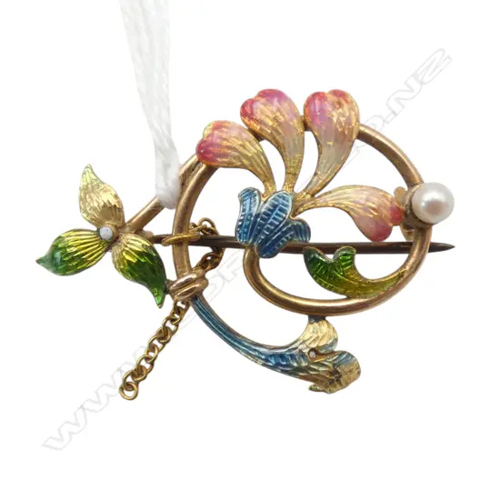 TESTED 18CT GOLD & ENAMEL PEARL BROOCH 4.2GMS SOME FAULTS (testing to 16 to 18ct) TO ENAMEL