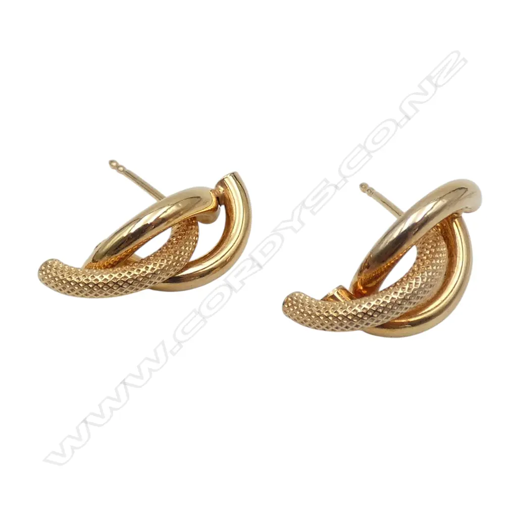 PR 10ct HOLLOW THREE STRAND EAR STUDS,1.20gm  Image 1++
