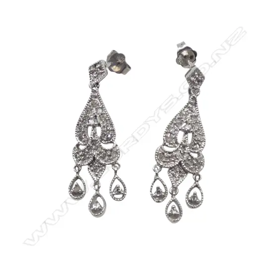 10ct WHITE GOLD DIAMOND CHANDELIER EARRINGS, 3gm
