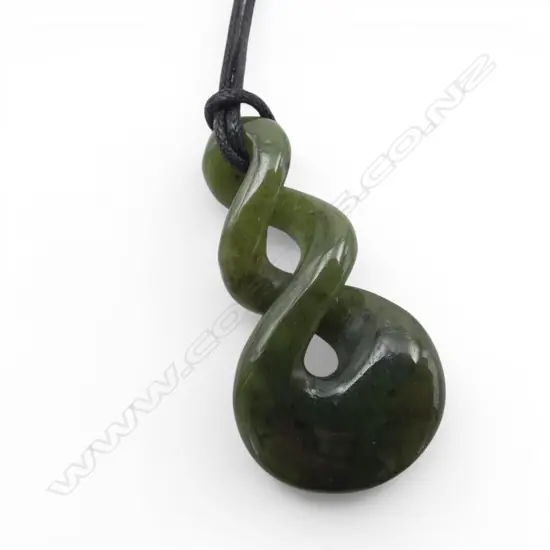 POUNAMU KORU PENDANT 