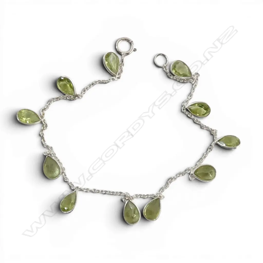 SILVER PERIDOT BRACELET Image 1++