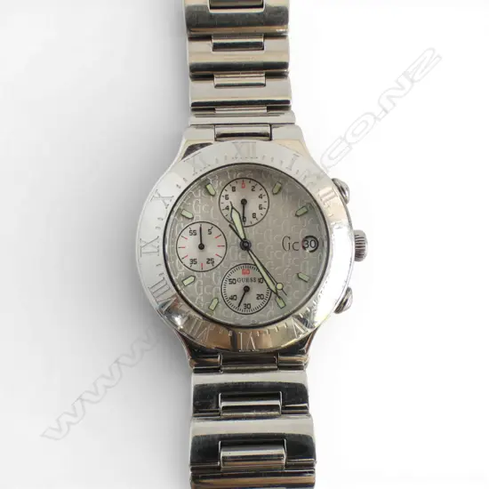 LADIES GUESS COLLECTION GC7000 CHRONOGRAPH WRISTWATCH 100m W/R