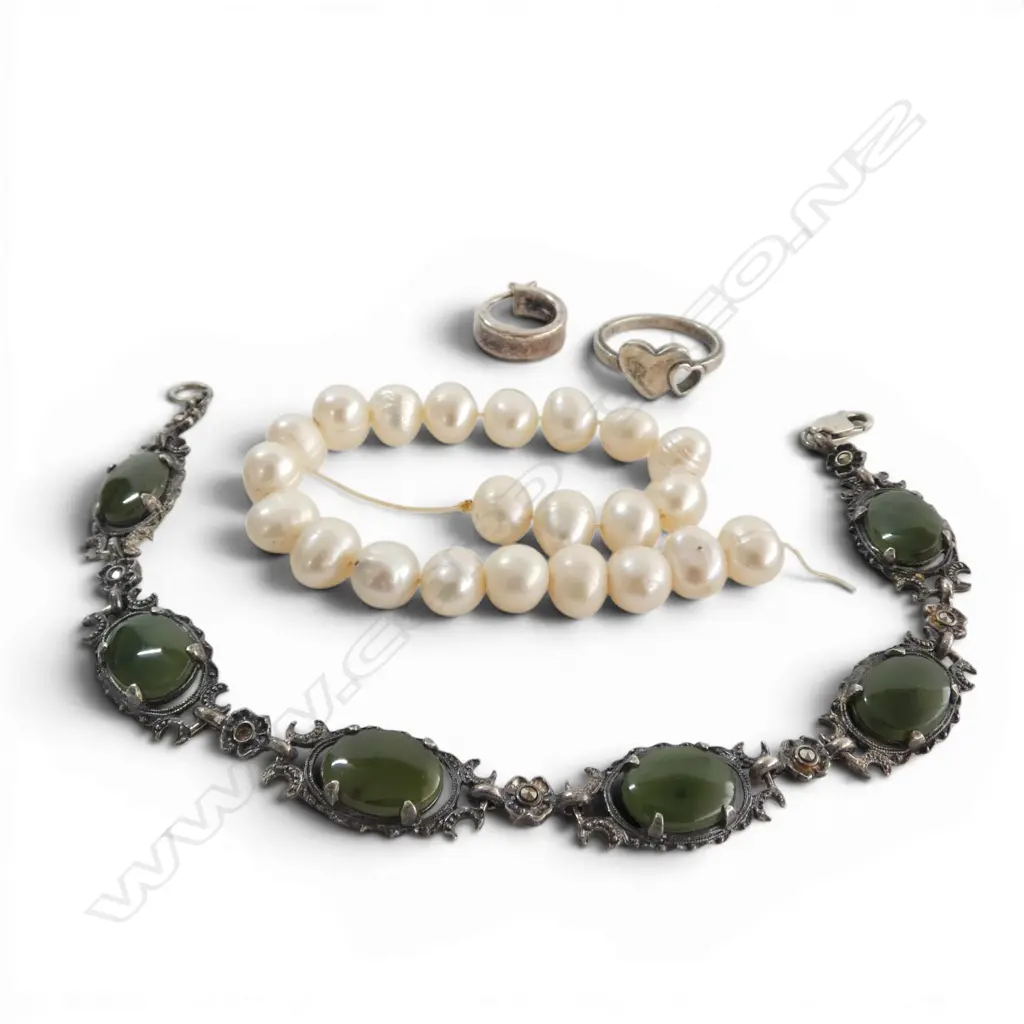 SILVER & POUNAMU BRACELET, KAREN WALKER HEART RING, SINGLE SILVER EARRING & UNSTRUNG FRESHWATER PEARLS Image 1++