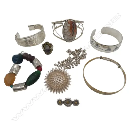 ASST. JEWELLERY, MOSTLY SILVER