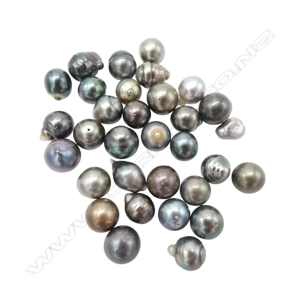 BAG OF LOOSE BLACK PEARLS (32)  From the estate of jeweller Simon Misdale Image 1++