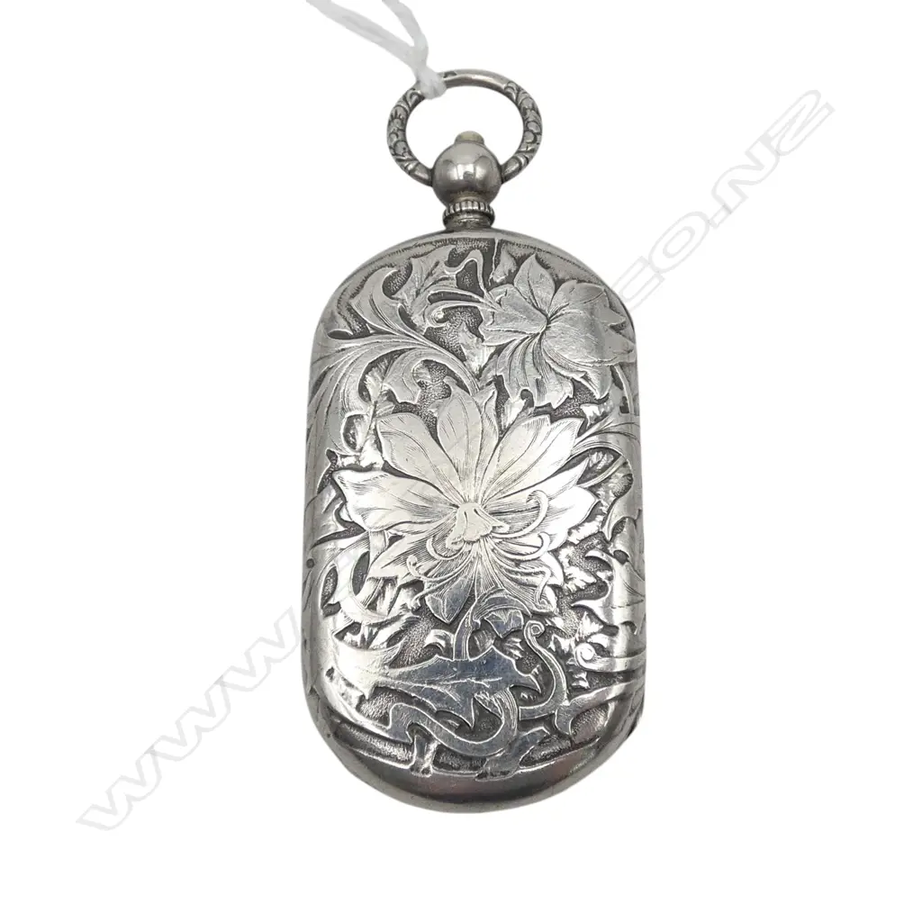 SILVER ART NOUVEAU SOVEREIGN CASE, 37.88gm Image 1++
