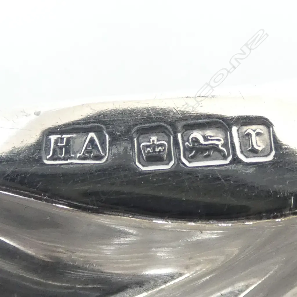 EDWARDIAN S/SILVER SHELL DISH SHEFFIELD 1909 ATKIN BROTHERS MAKER 54GMS Image 1++