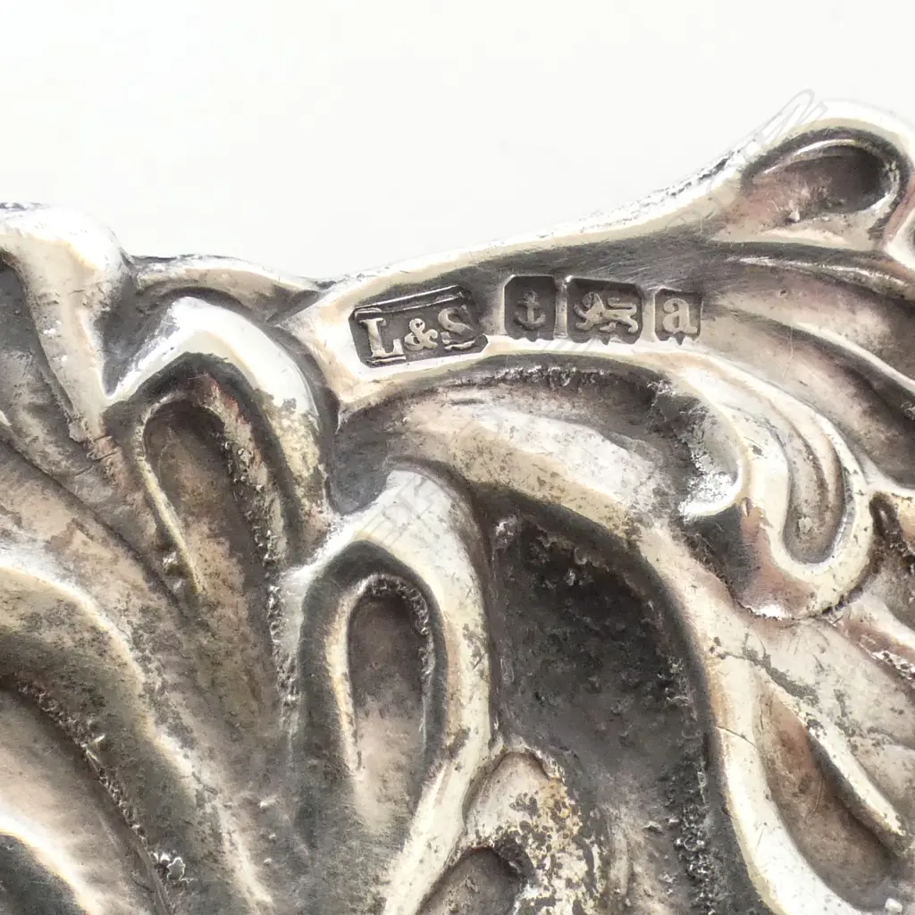 S/SILVER FISH & SHELL DISH LEVI & SALAMAN MAKER BIRMINGHAM 1900 80GMS Image 1++
