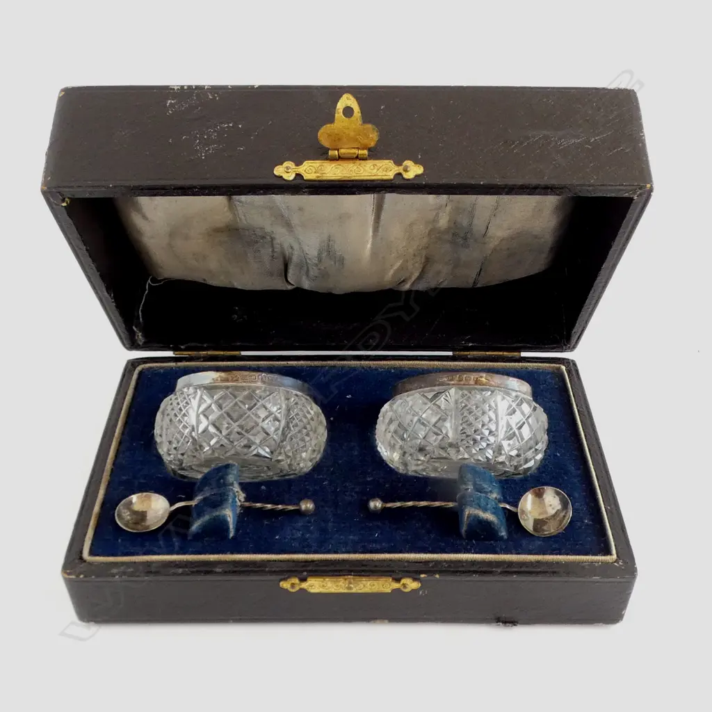 BIRMINGHAM 1910 SILVER & CUT CRYSTAL PR OF SALTS with spoons in original box Image 1++