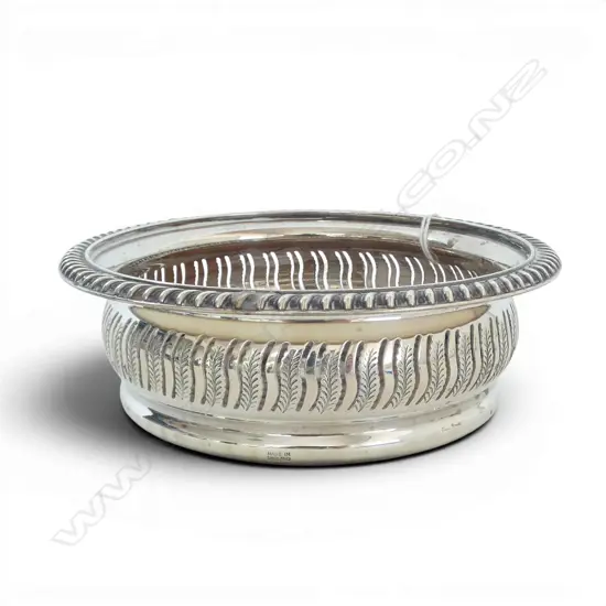 S/SILVER WINE COASTER TOTAL WIEGHT 186GRS - no felt to base