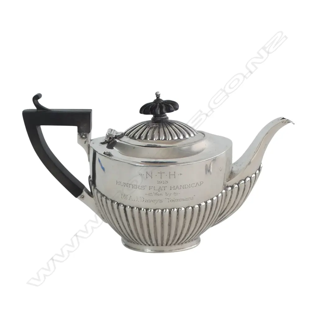 STG SILVER BACHELORS TEAPOT, DEAKIN & FRANCIS LTD, BIRMINGHAM 1909, 269gms Image 1++