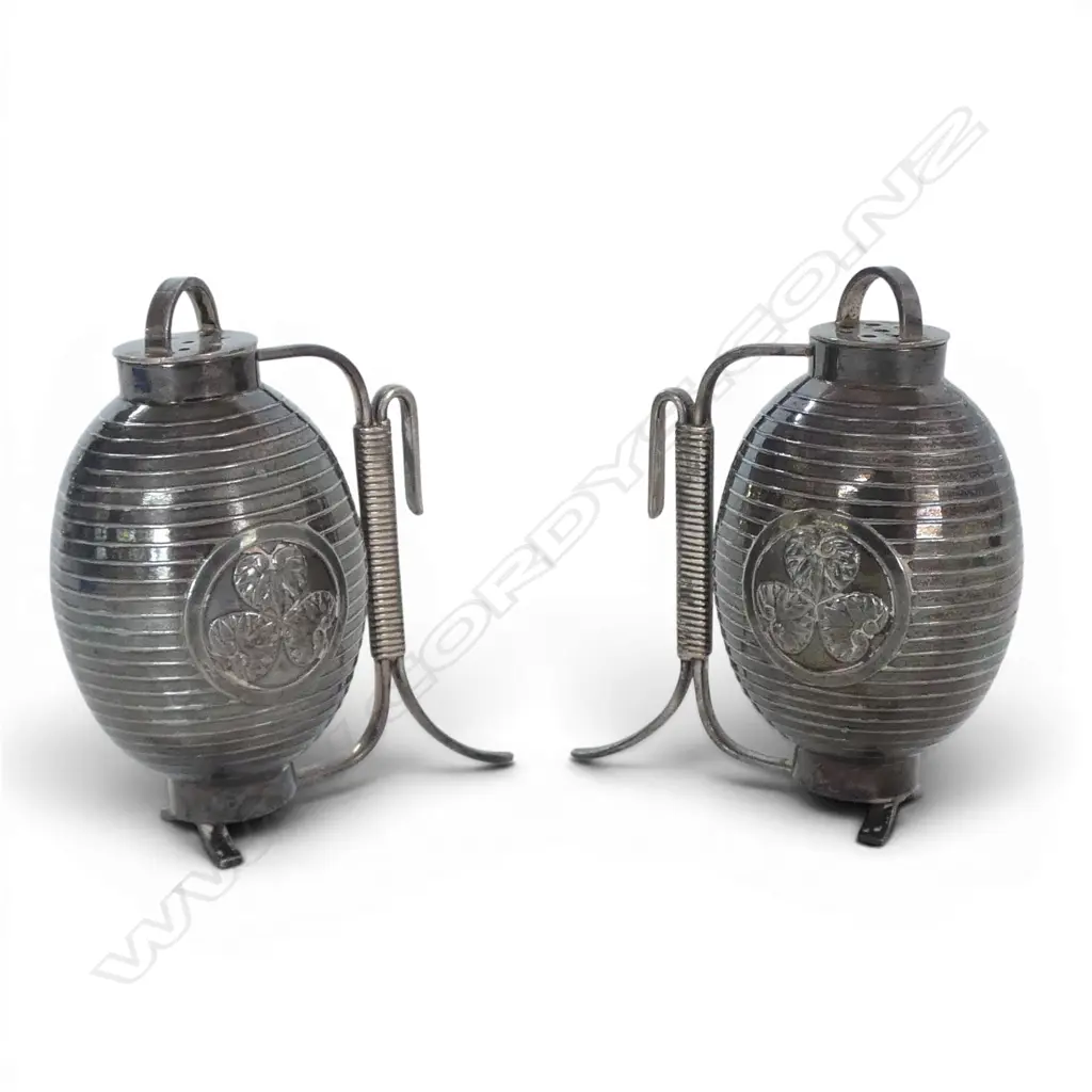 950 STERLING SILVER VINTAGE CHINESE PEPPERETTES as lanterns 52.5gms Image 1++