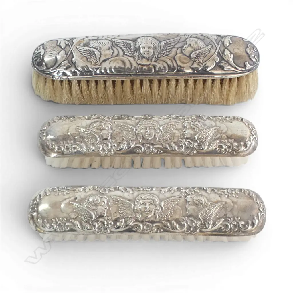 3 SILVER BACK REYNOLDS ANGELS DECORATED CLOTHES BRUSHES Chester 1900 + later pair Image 1++