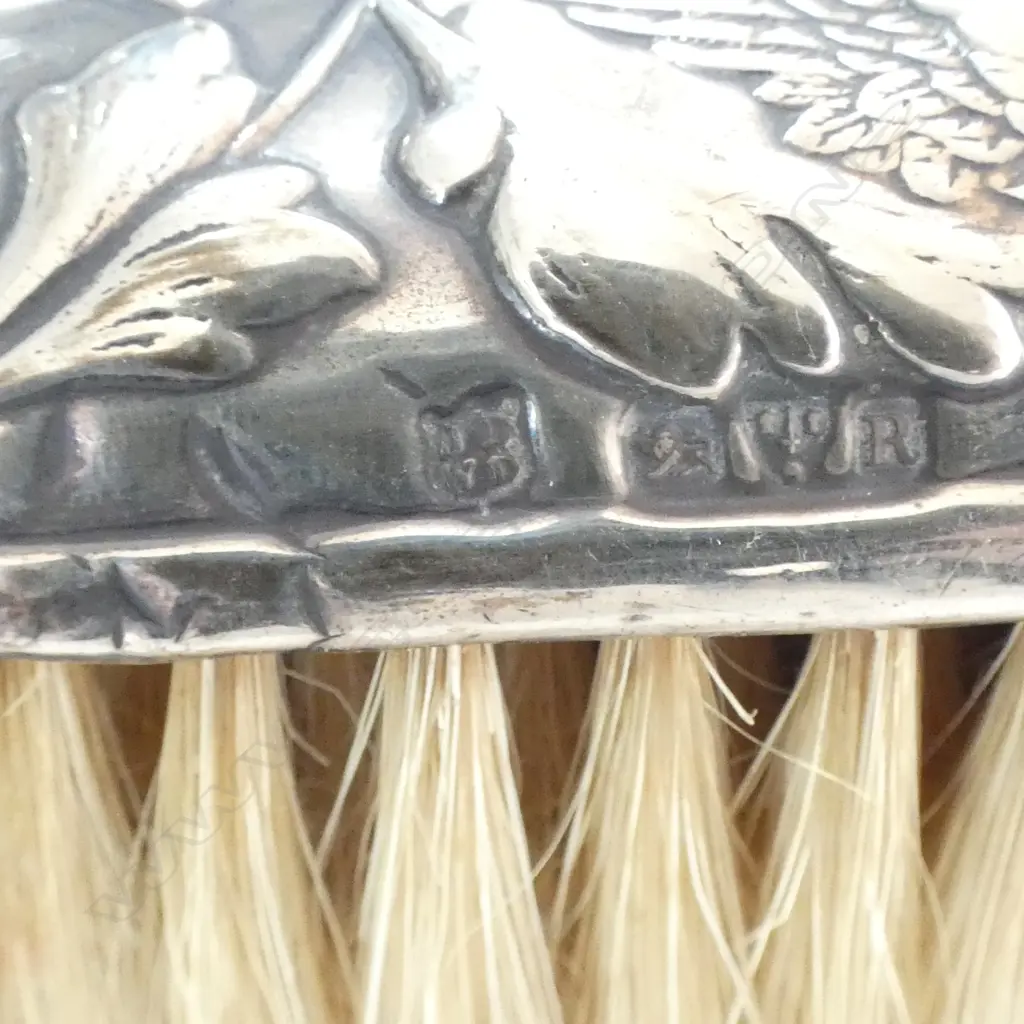 3 SILVER BACK REYNOLDS ANGELS DECORATED CLOTHES BRUSHES Chester 1900 + later pair Image 1++