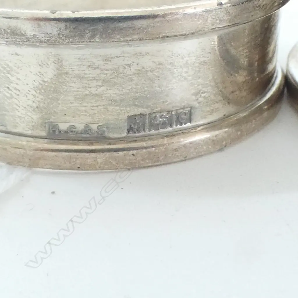 4 S/SILVER NAPKIN RINGS 99GRS Image 1++