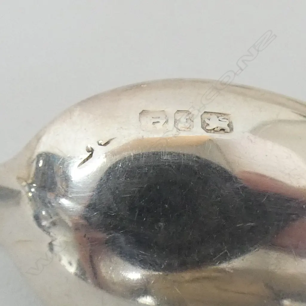 4 PCES STG SILVER; 3 TEASPOONS + TONGS, 58gms Image 1++