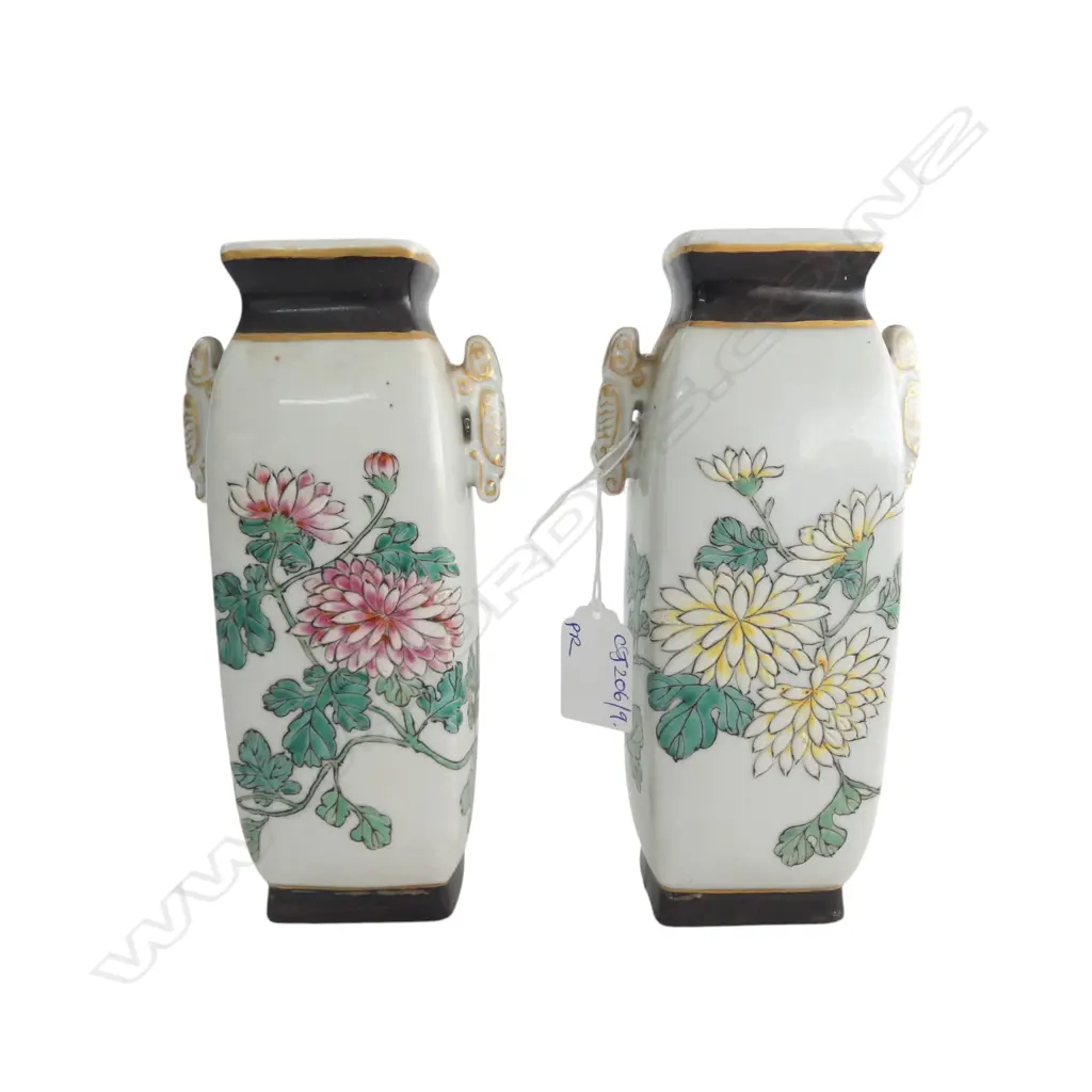 PR ORIENTAL VASES w. CHRYSANTHEMUM DECORATION H.190mm Image 1++