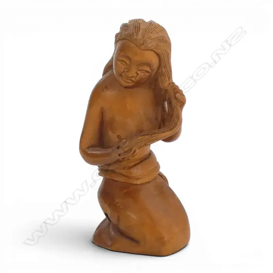 JAPANESE WOODEN CARVED NETSUKE kneeling woman washing her hair. Signed