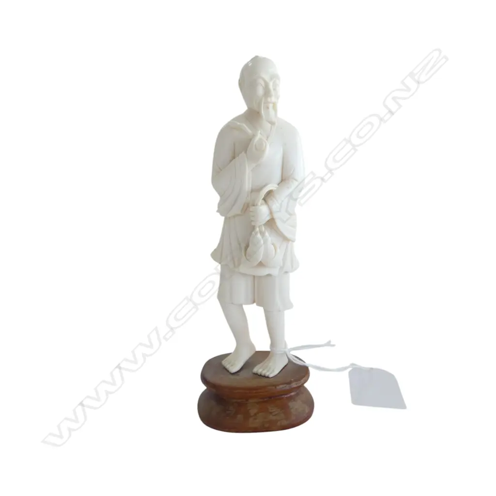 ORIENTAL IVORY MAN WITH FISH ON WOOD STAND H.150mm Image 1++