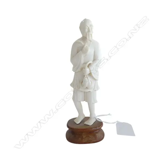 ORIENTAL IVORY MAN WITH FISH ON WOOD STAND H.150mm