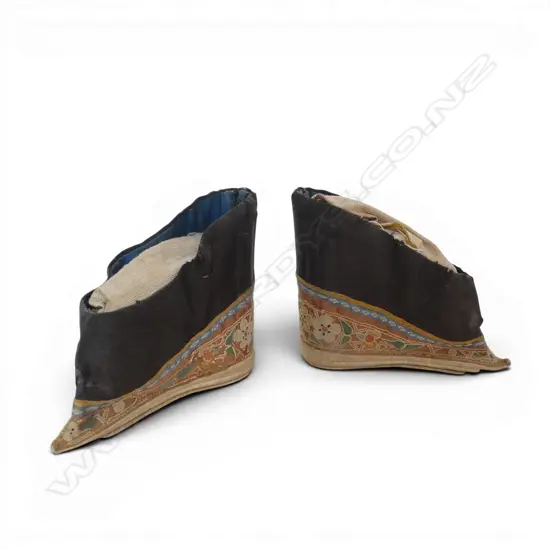 PR ANTIQUE CHINESE BLIND STITCH BOUND FEET  SLIPPERS L130MM