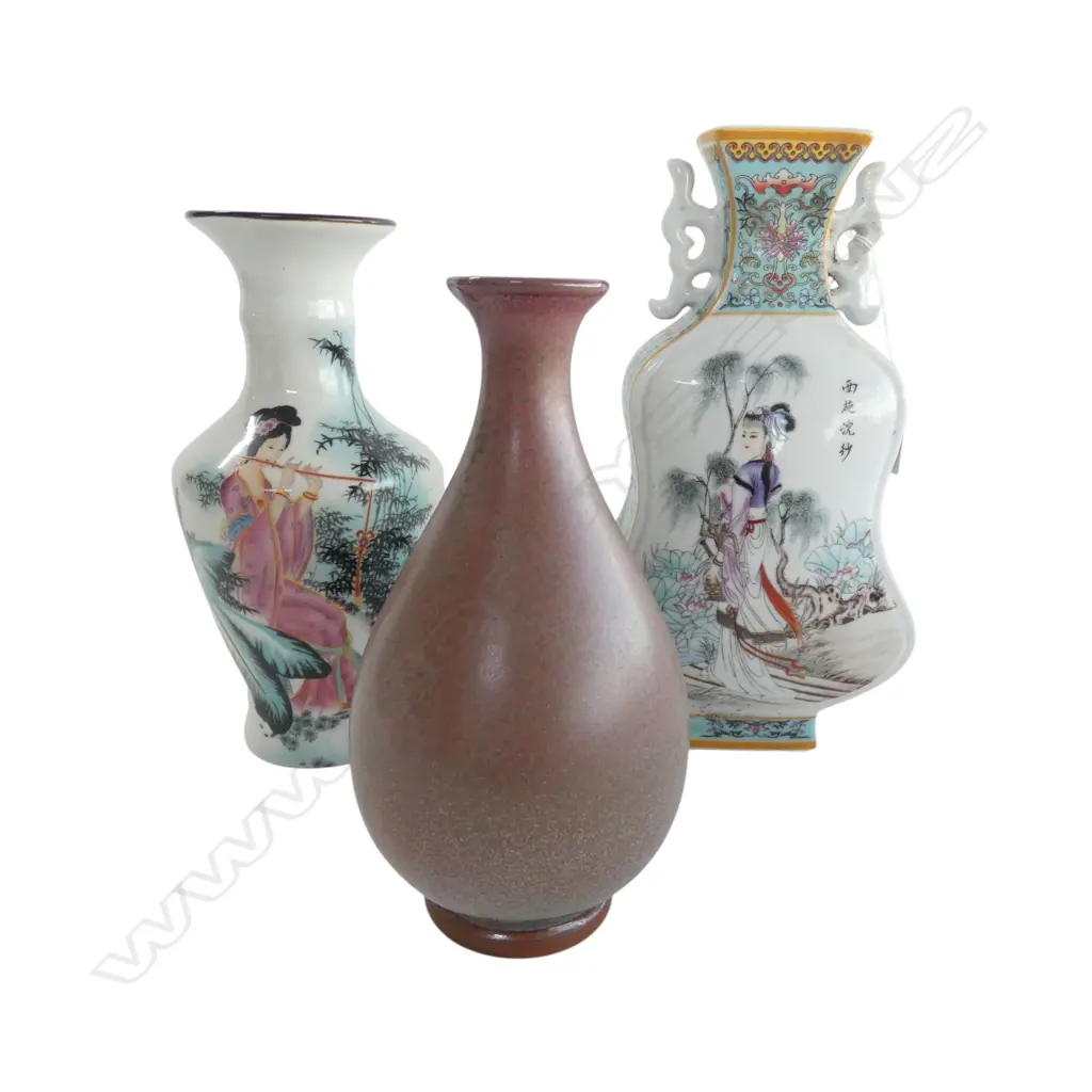 3 ORIENTAL VASES H.260mm Image 1++
