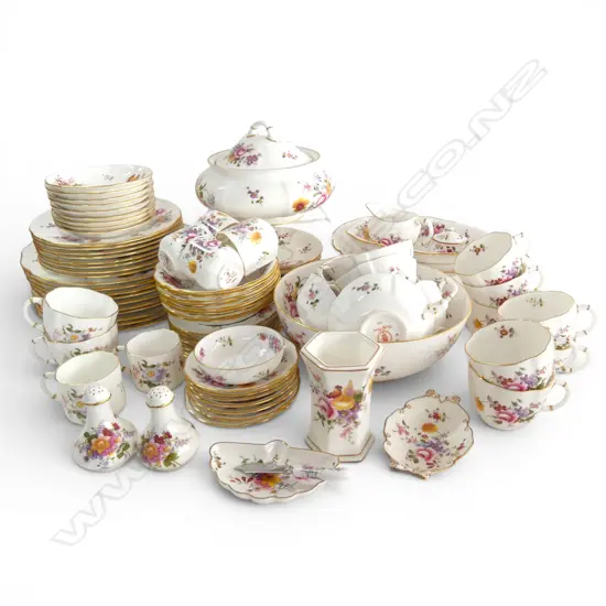 LG ROYAL CROWN DERBY 'DERBY POSIES' DINNER SET...