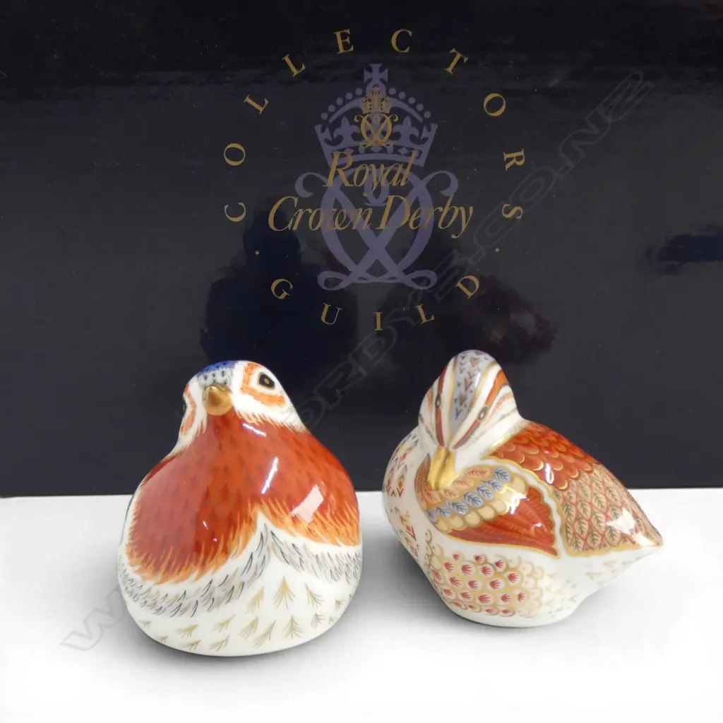 2 BOXED RCD PAPERWEIGHTS; COLLECTORS CLUB TEAL DUCKLINGS + 2009 ANN. ROBIN H.55mm Image 1++