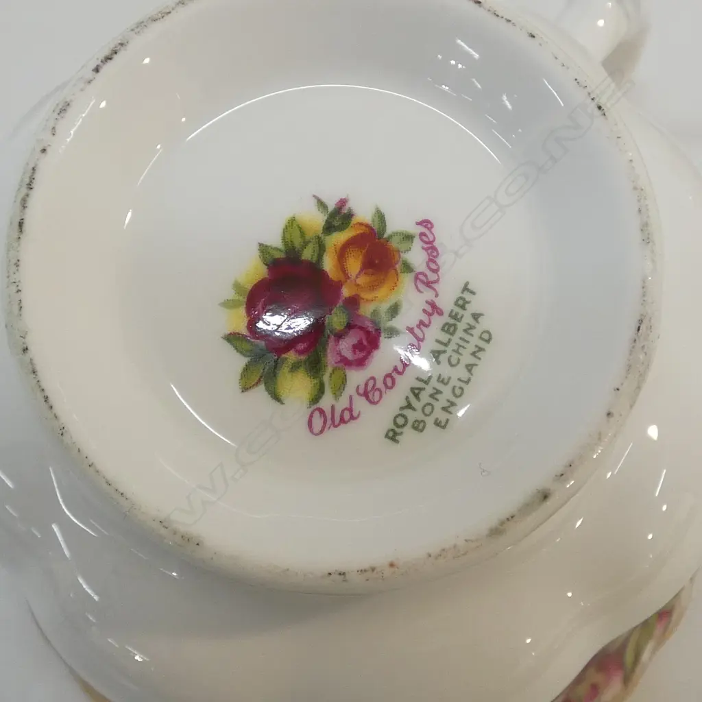 5 ROYAL ALBERT OLD COUNTRY ROSES TRIOS one a/f Image 1++