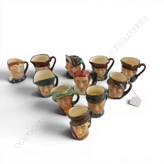 11 ROYAL DOULTON CHARACTER JUGS H.70mm