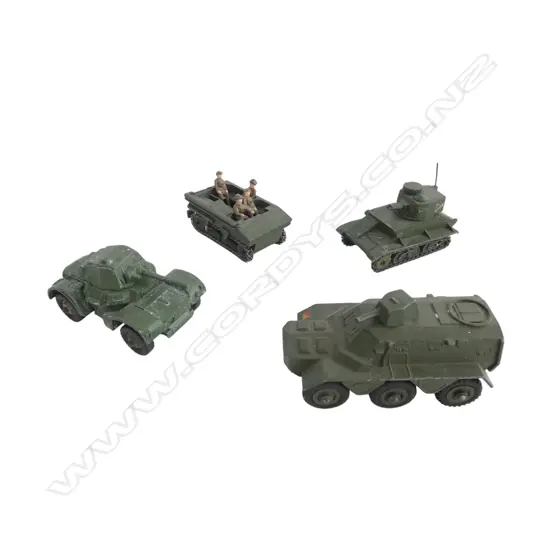 4 DINKY ARMOURED MILITARY CARS L.80mm