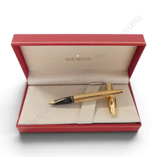 CASED GOLD PLATED SHEAFFER FOUNTAIN PEN L180MM