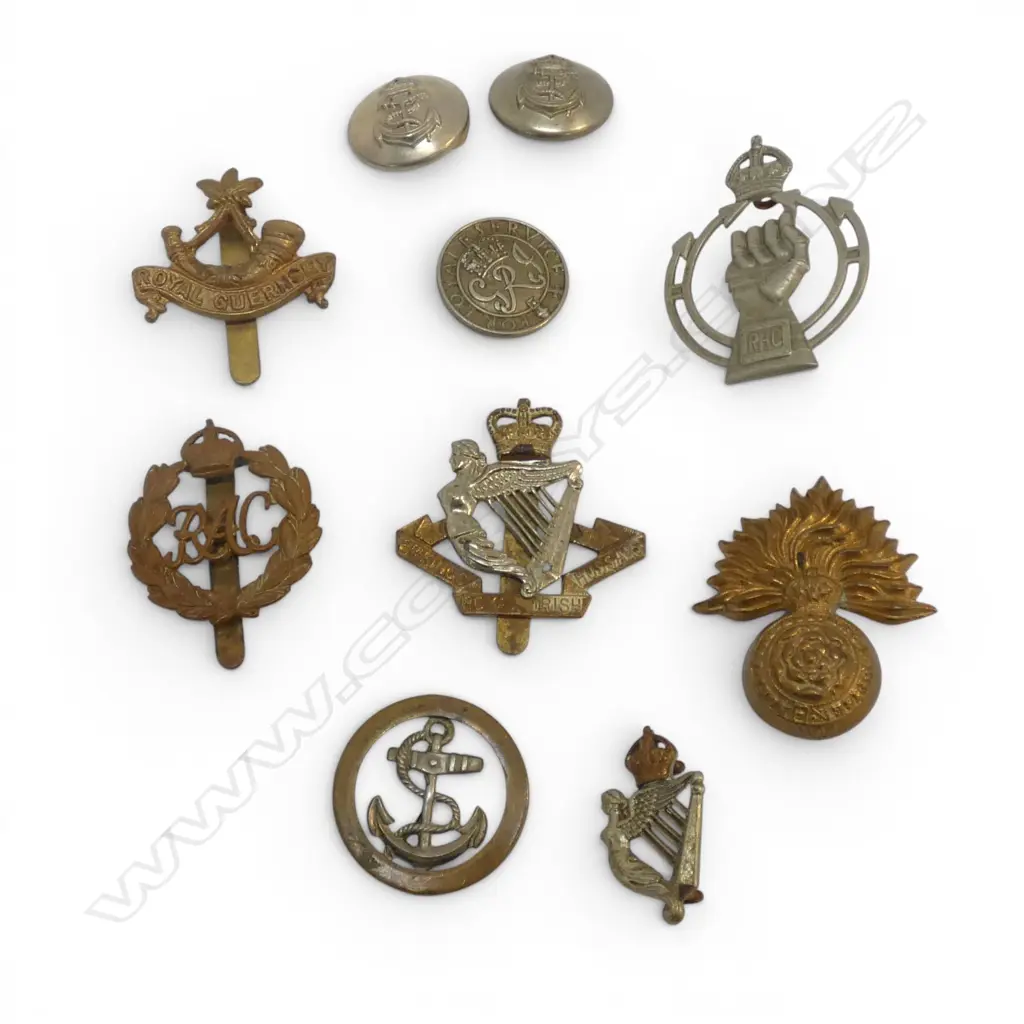 4 CAP BADGES + 3 BUTTONS & 3 OTHERS; IRISH HUSSARS, ROYAL FUSILIERS etc (10) Image 1++