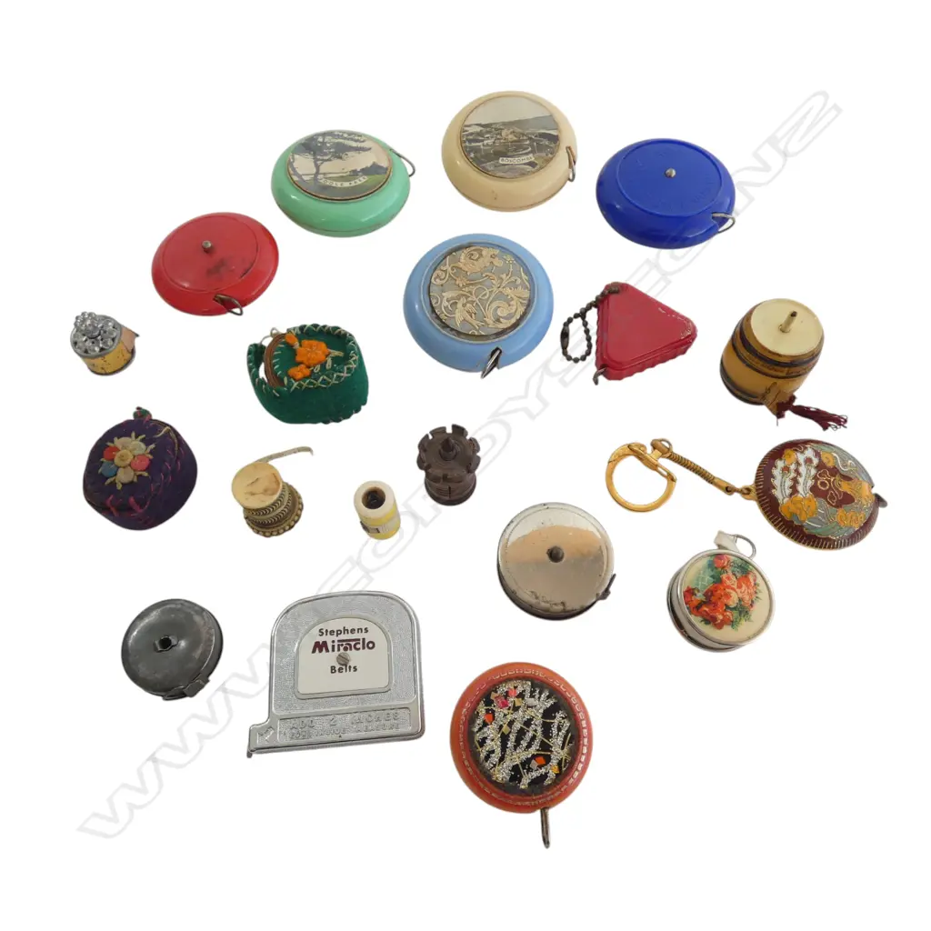 COLLECTION OF ASST. TAPE MEASURES Image 1++