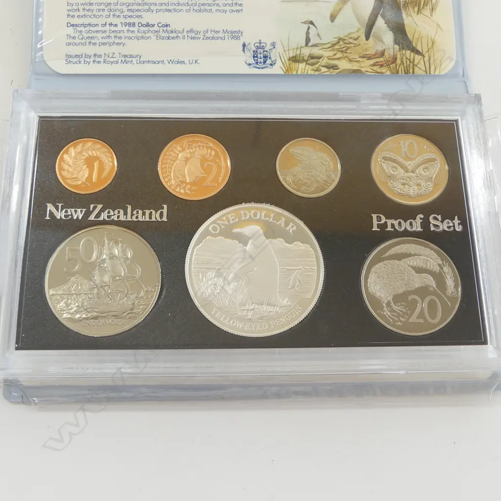N.Z. 1988 YELLOW-EYED PENGUIN PROOF COIN SET .925 silver $1 coin 27.216gms Image 1++