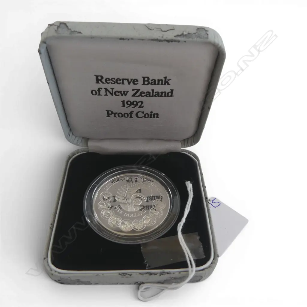 CASED N.Z. 1992 DECIMAL CURRENCY 25th ANN. .925 SILVER PROOF $5 COIN 27.95gms Image 1++