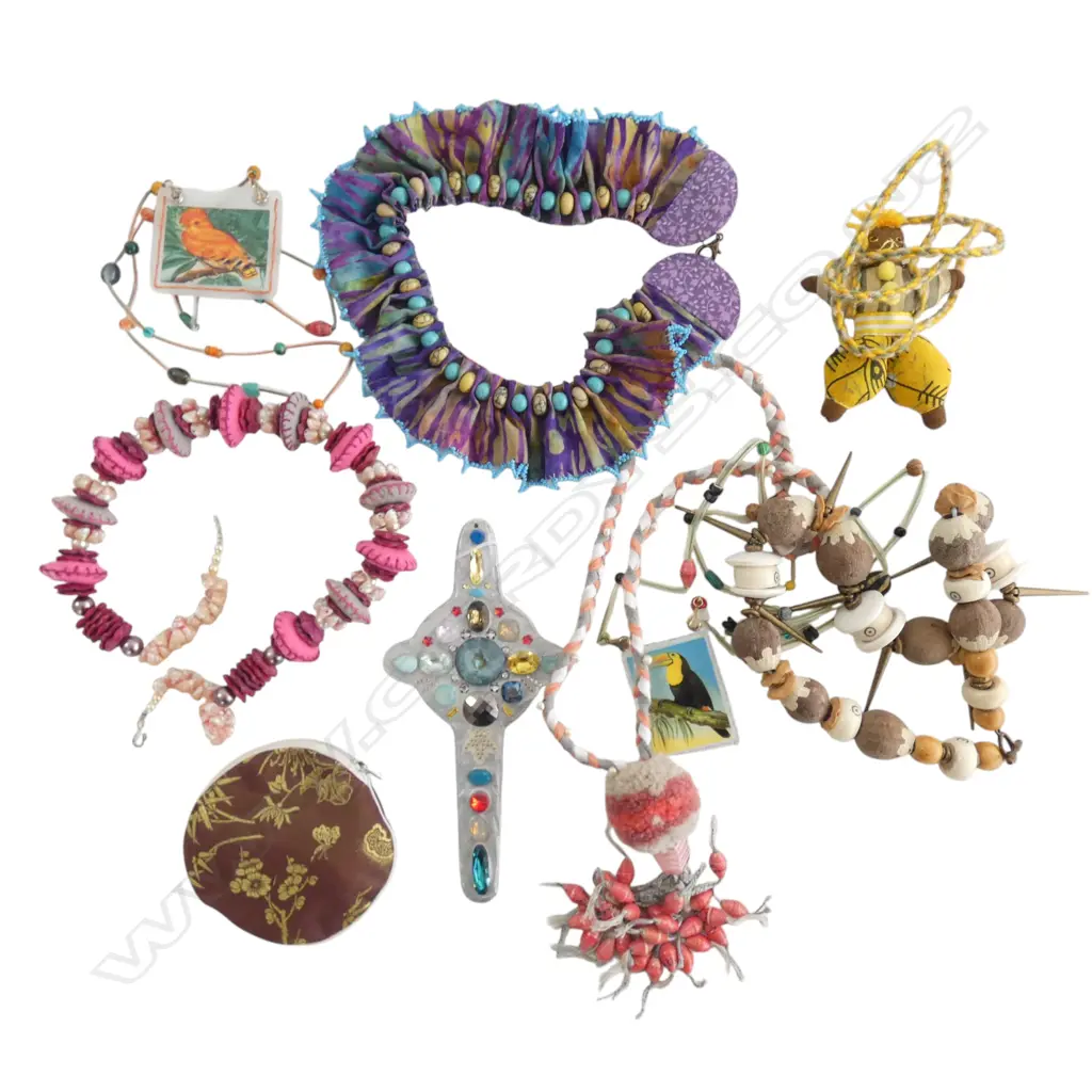 SELECTION OF 7 CRAFT NECKLACES MADE OF CLOTH WOOL BEADS TUBING SHELL & SEEDS Image 1++