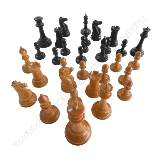 SET OF JAQUES of LONDON CHESS PIECES some faults