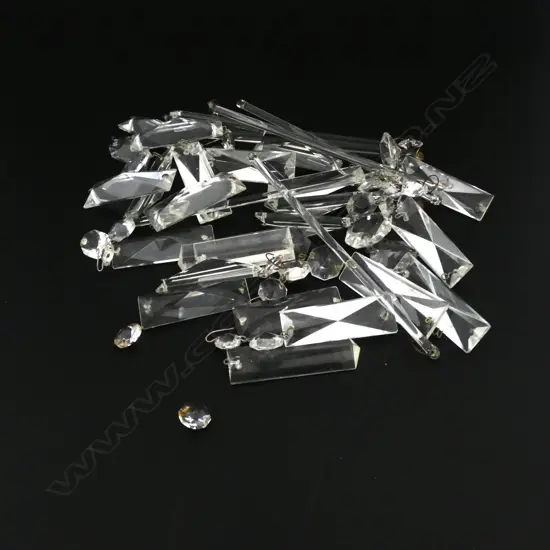 VINTAGE CRYSTAL FACET CUT DROPS ASSTD, L.55MM (RECTANGLES)