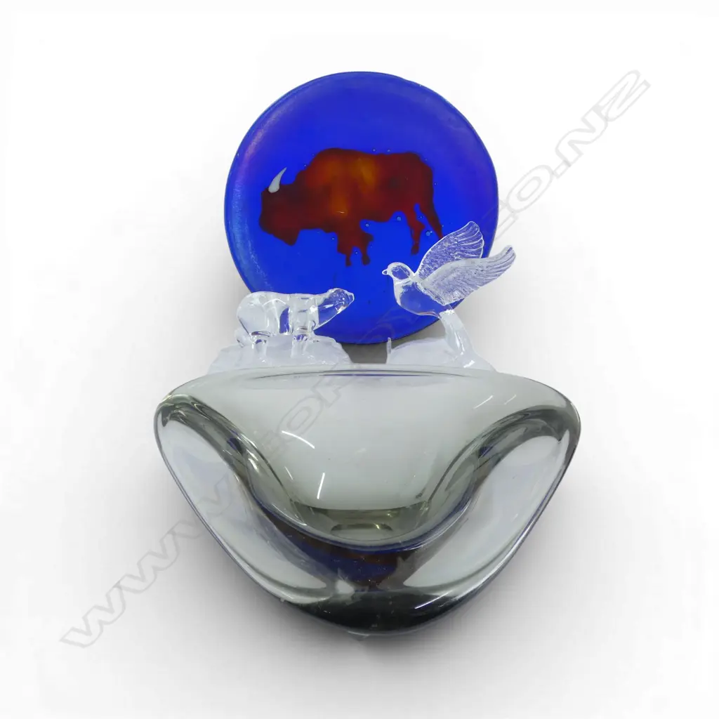 4 PCES ART GLASS; BUFFALO PLATE SIGNED F. JORDAN 285mm dia, KOSTA BODA BOWL, CRISTAL D'ARQUES POLAR BEAR & BIRD Image 1++