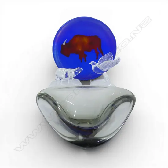 4 PCES ART GLASS; BUFFALO PLATE SIGNED F. JORDAN 285mm dia, KOSTA BODA BOWL, CRISTAL D'ARQUES POLAR BEAR & BIRD