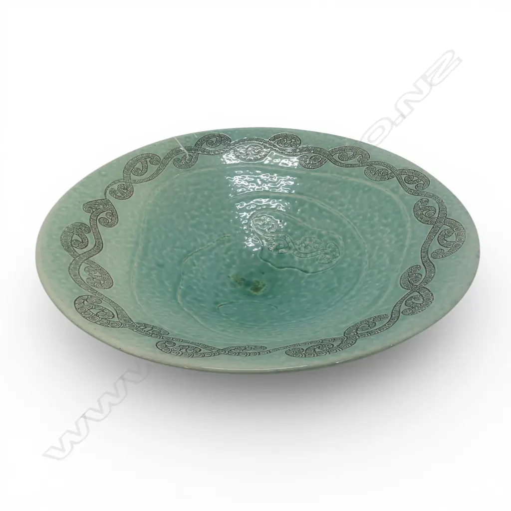 KEUM SUN LEE/SANG SOOL SHIM STUDIO POTTERY BOWL, CELADON GLAZE H.115mm, 390mm dia Image 1++