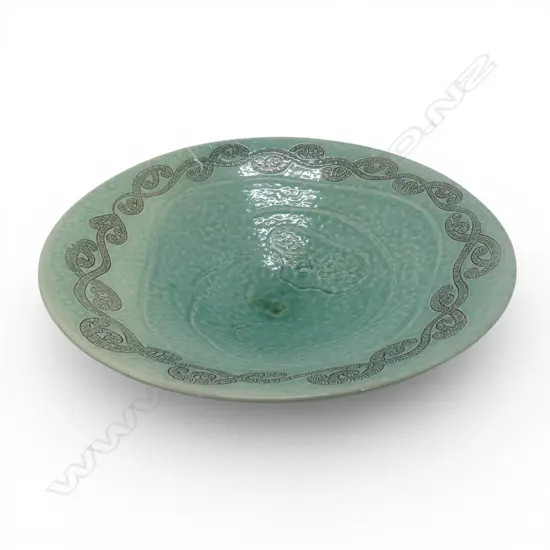 KEUM SUN LEE/SANG SOOL SHIM STUDIO POTTERY BOWL, CELADON GLAZE H.115mm, 390mm dia