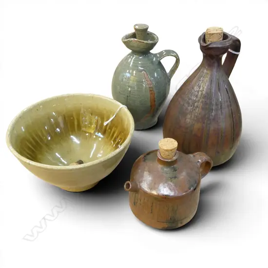 4 PCES OF N.Z. STUDIO POTTERY by CARRICK OLIVER bowl w. chip to foot H.210mm
