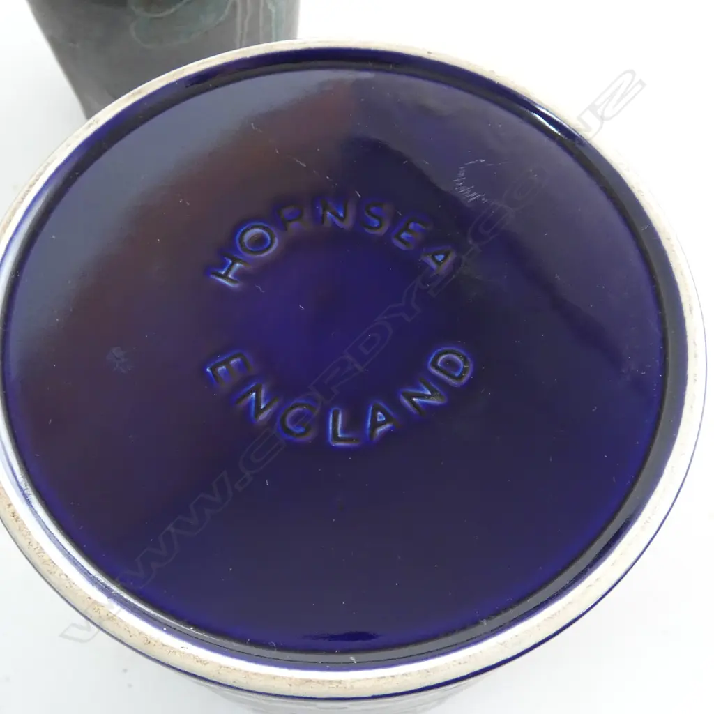 HORNSEA BISCUIT JAR H.200mm + STUDIO POTTERY JUG H.250mm Image 1++