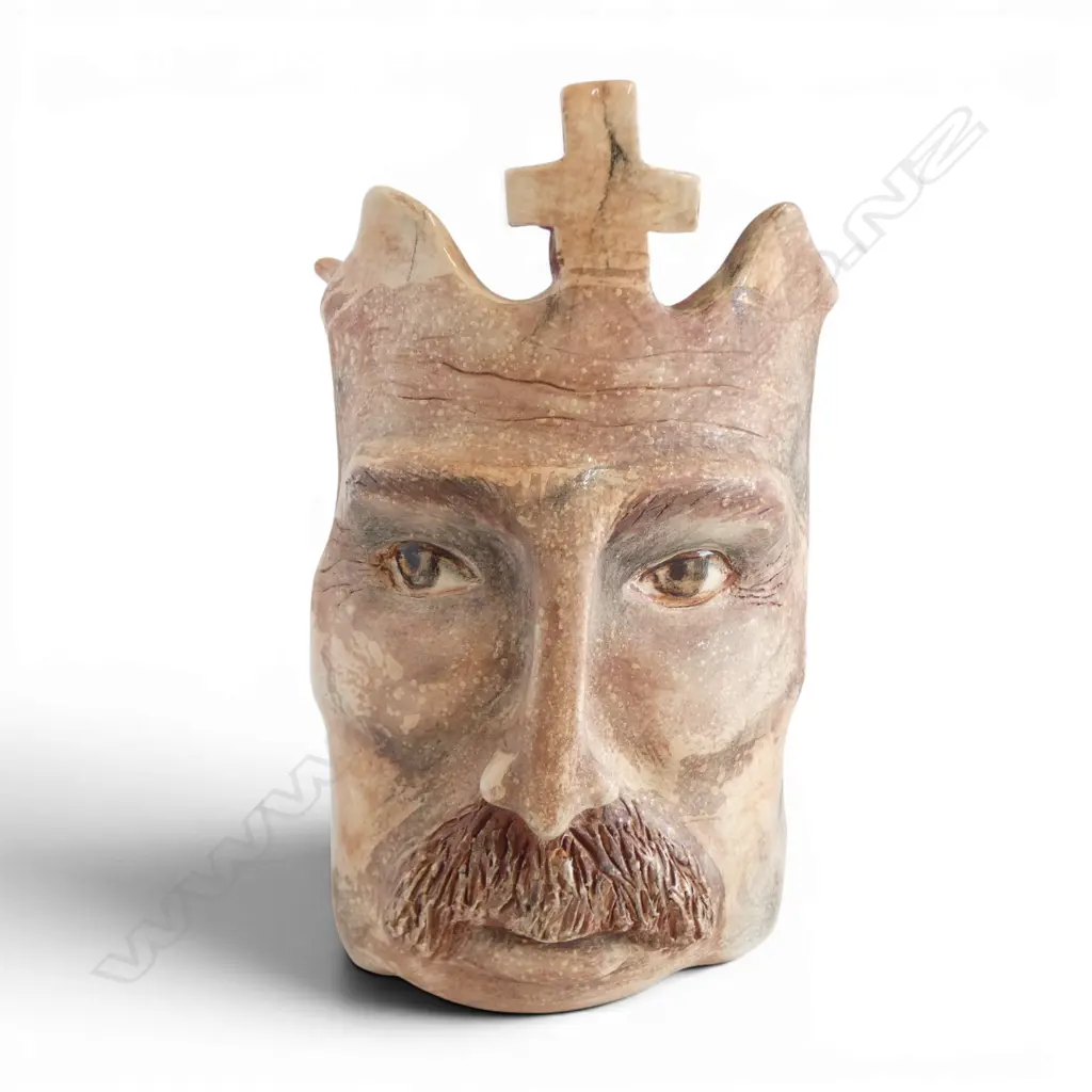 STUDIO POTTERY KING FIGURAL HEAD H210 SIGNED ROBYNE ROSS Image 1++